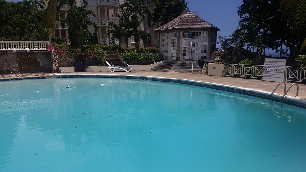 Sky Castles Apt J3 Ocho Rios Luaran gambar